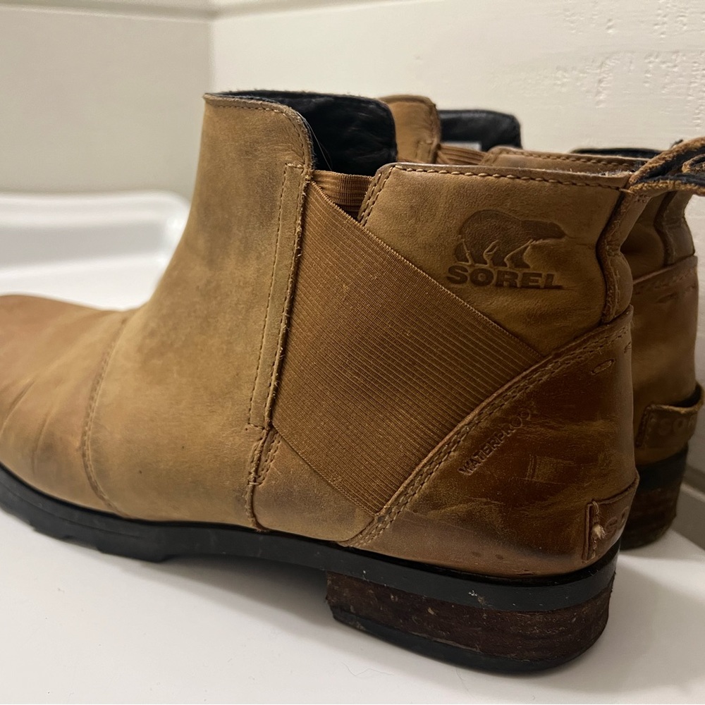 SOREL EMELIE WATERPROOF CHELSEA BOOTS - WOMEN'S
